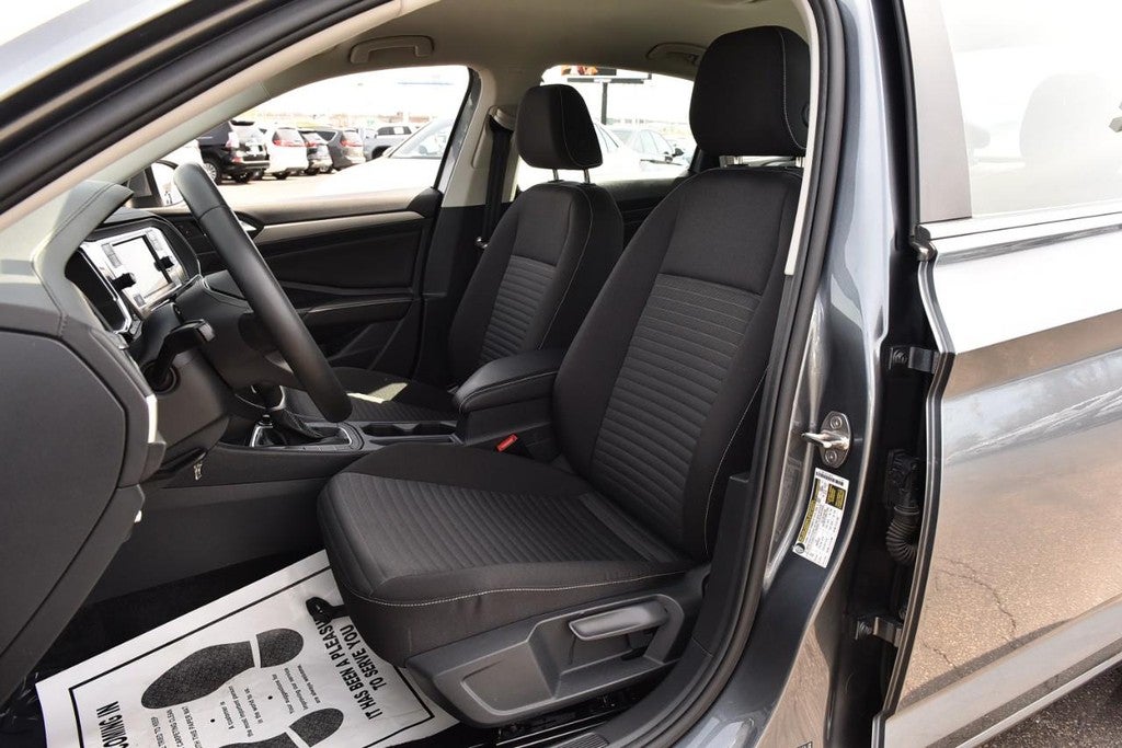 2024 Volkswagen Jetta S Auto