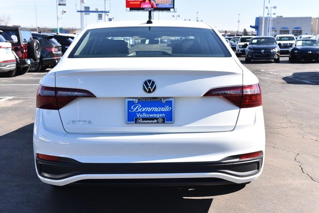 2024 Volkswagen Jetta S Auto