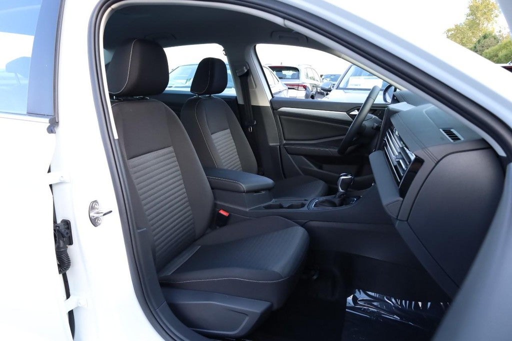 2026 Volkswagen Jetta S Auto