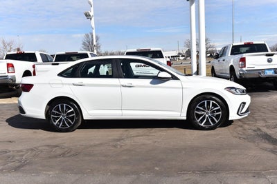 2026 Volkswagen Jetta SE Auto