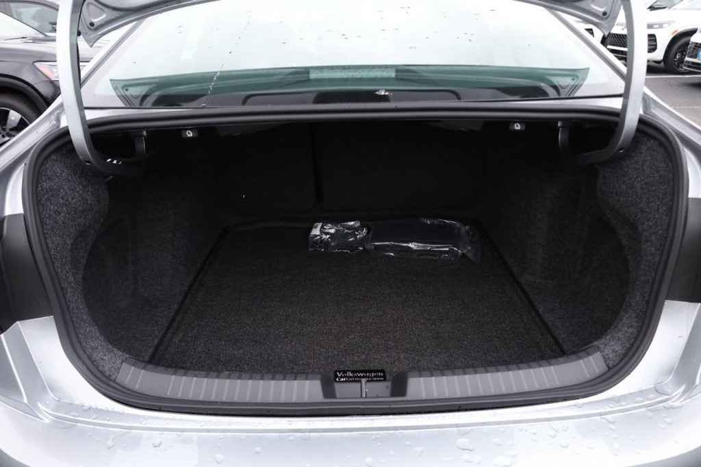 2026 Volkswagen Jetta SE Auto