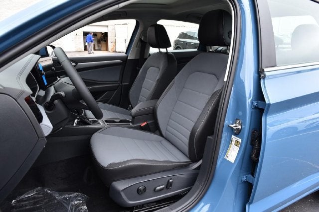 2027 Volkswagen Jetta SE FWD