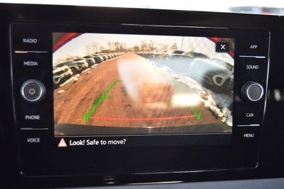 2025 Volkswagen Jetta SE Auto