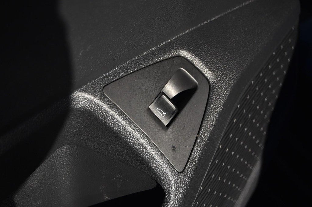 2025 Volkswagen Jetta SE Auto