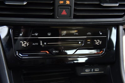 2025 Volkswagen Jetta SE Auto