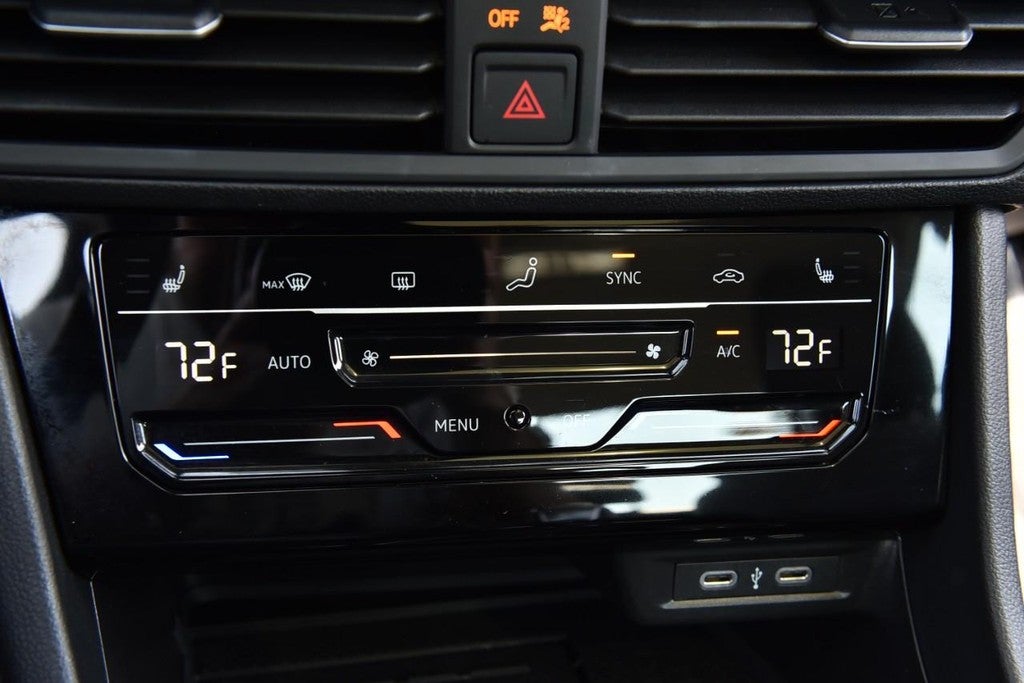 2025 Volkswagen Jetta SE Auto