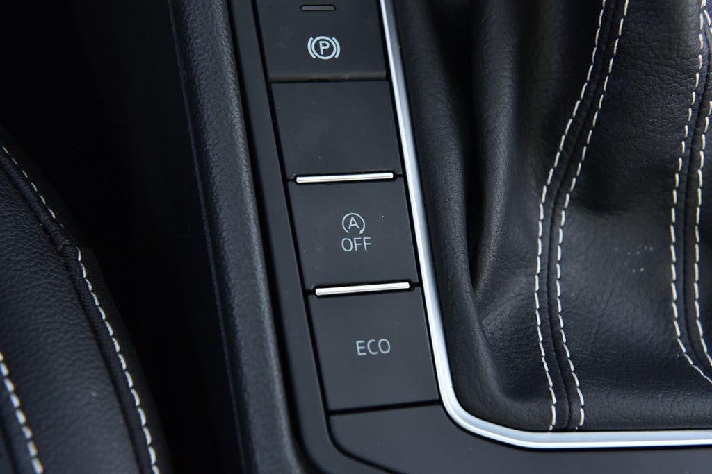 2025 Volkswagen Jetta SE Auto