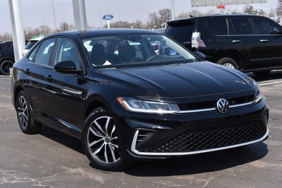 2025 Volkswagen Jetta SE Auto