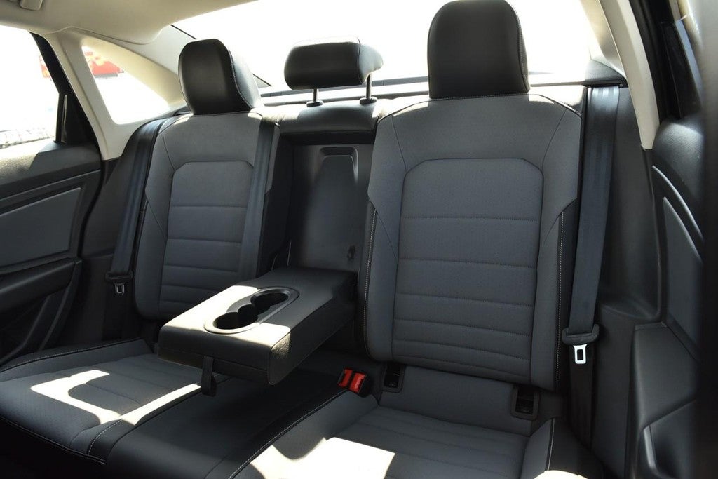 2025 Volkswagen Jetta SE Auto