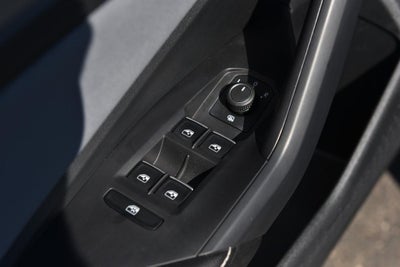 2025 Volkswagen Jetta SE Auto