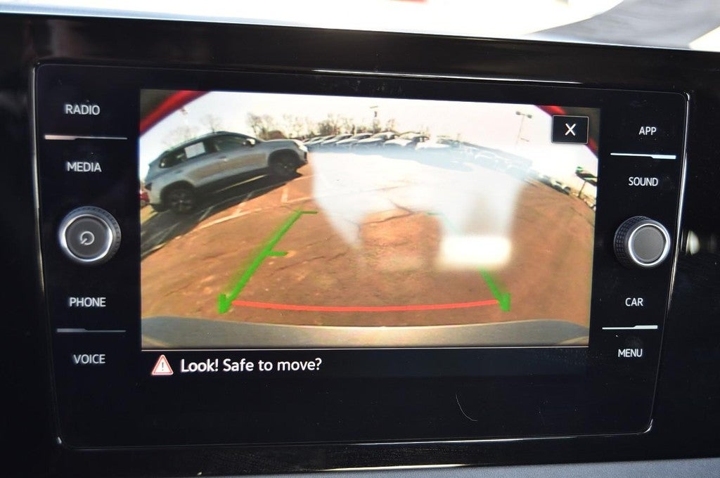 2025 Volkswagen Jetta SE Auto