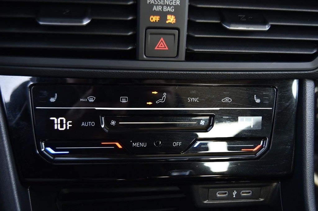 2025 Volkswagen Jetta SE Auto