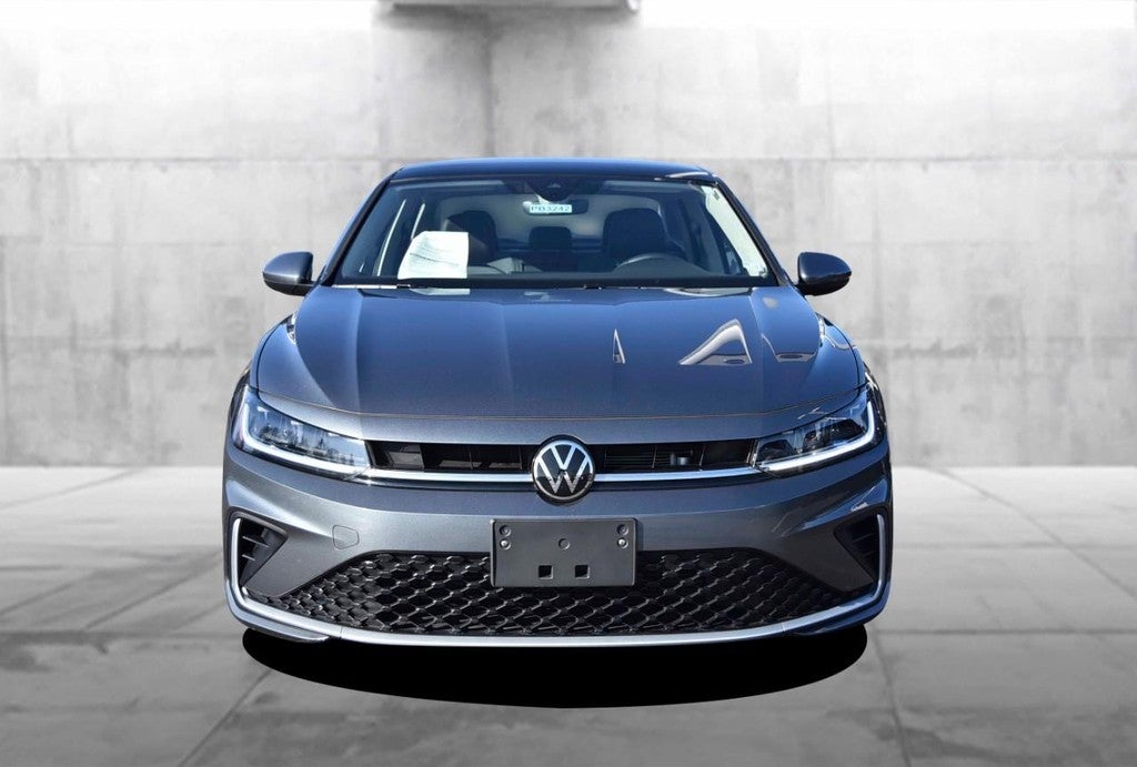 2025 Volkswagen Jetta SE Auto