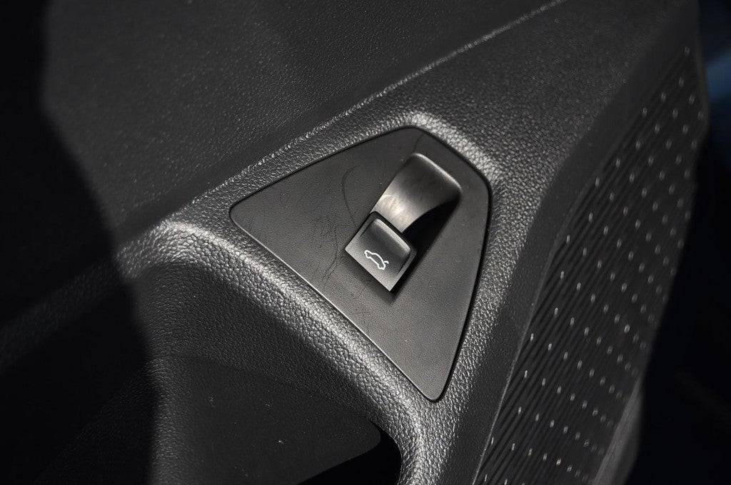 2025 Volkswagen Jetta SE Auto