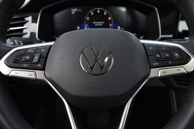 2025 Volkswagen Jetta SE Auto