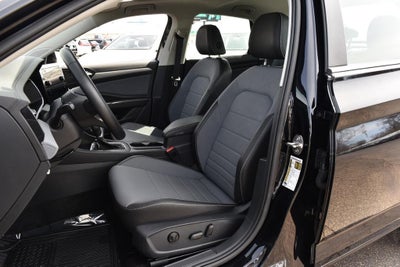 2025 Volkswagen Jetta SE Auto