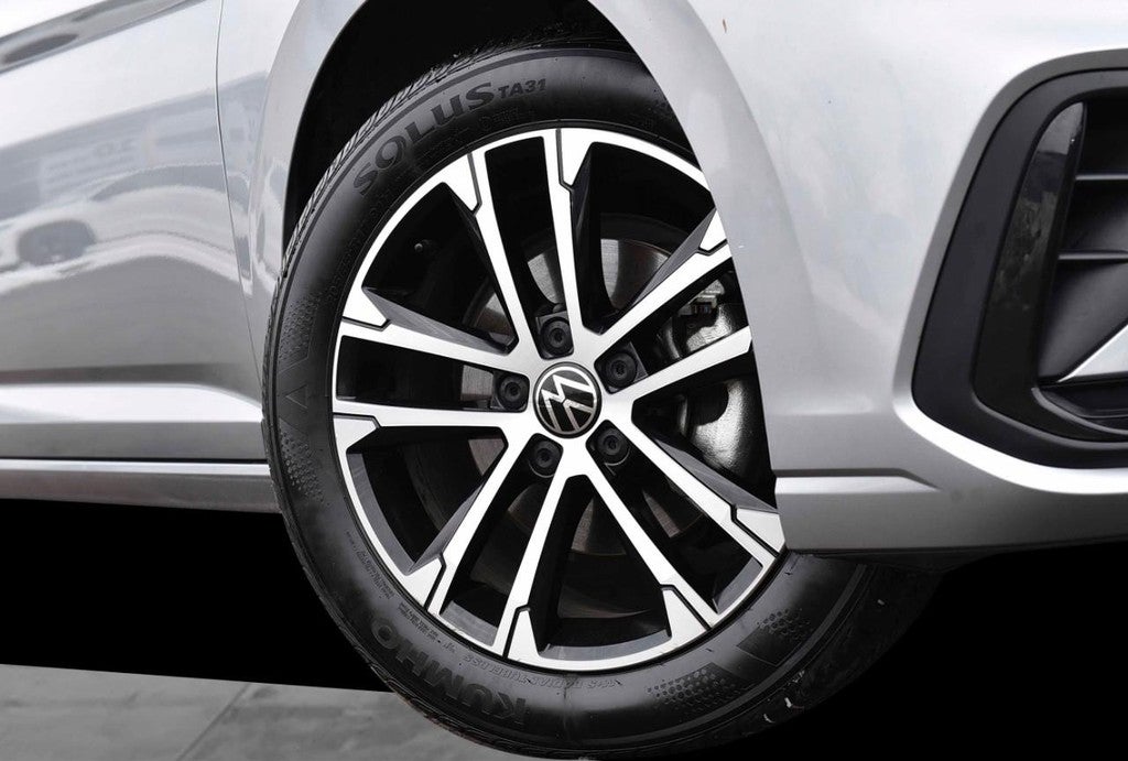 2025 Volkswagen Jetta Sport Auto