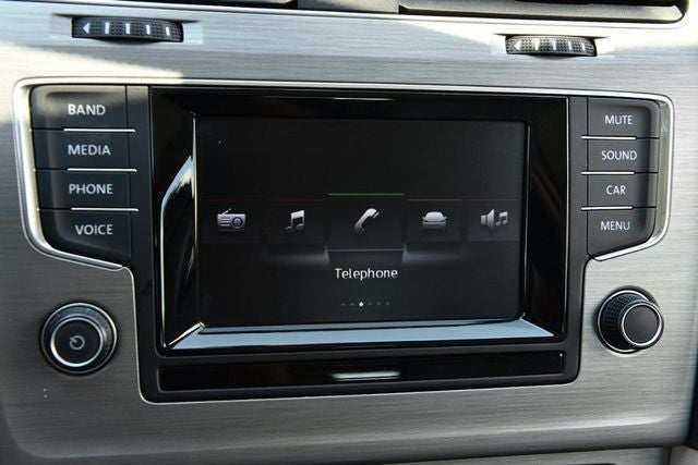 2015 Volkswagen Golf SportWagen SE