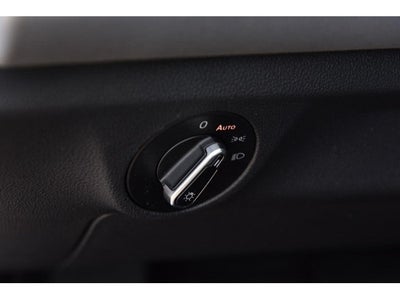 2025 Volkswagen Jetta SE Auto