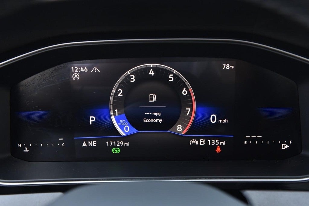 2025 Volkswagen Jetta SE Auto