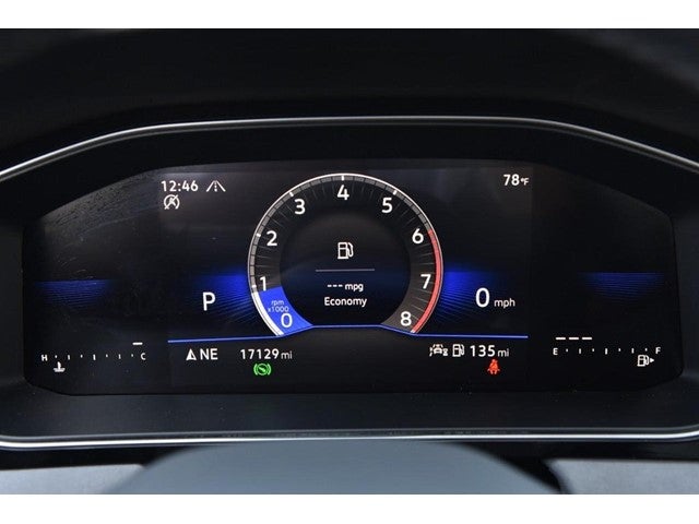 2025 Volkswagen Jetta SE Auto