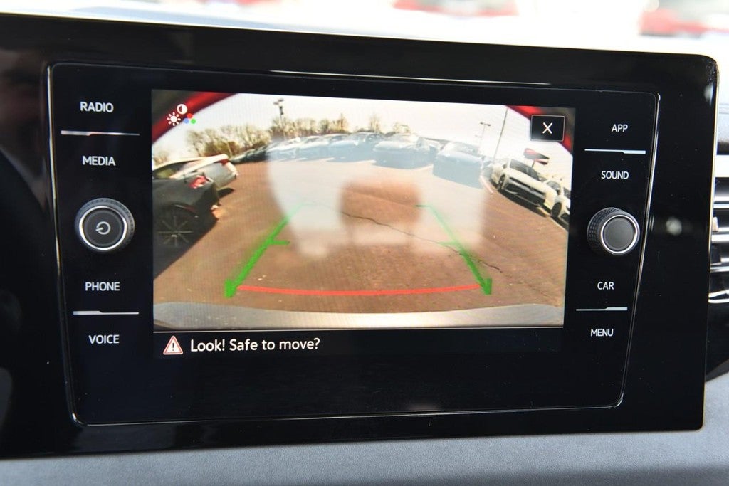 2025 Volkswagen Jetta SE Auto