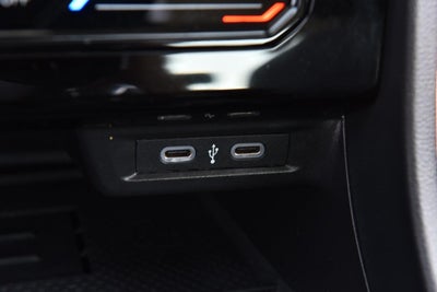 2025 Volkswagen Jetta SE Auto