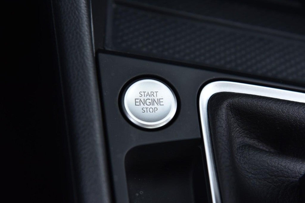 2025 Volkswagen Jetta SE Auto