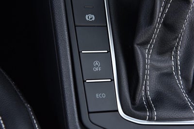 2025 Volkswagen Jetta SE Auto