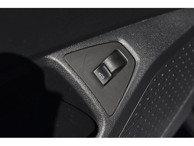 2025 Volkswagen Jetta SE Auto