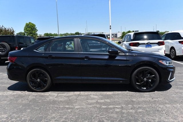 2025 Volkswagen Jetta 1.5T SE