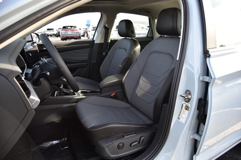 2026 Volkswagen Jetta SEL Auto