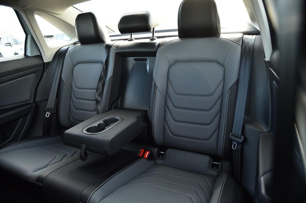 2026 Volkswagen Jetta SEL Auto