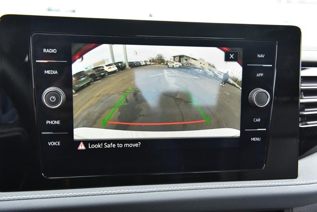 2025 Volkswagen Jetta SEL Auto