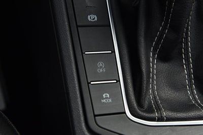 2025 Volkswagen Jetta SEL Auto