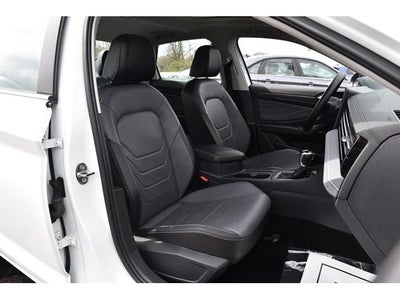 2025 Volkswagen Jetta SEL Auto