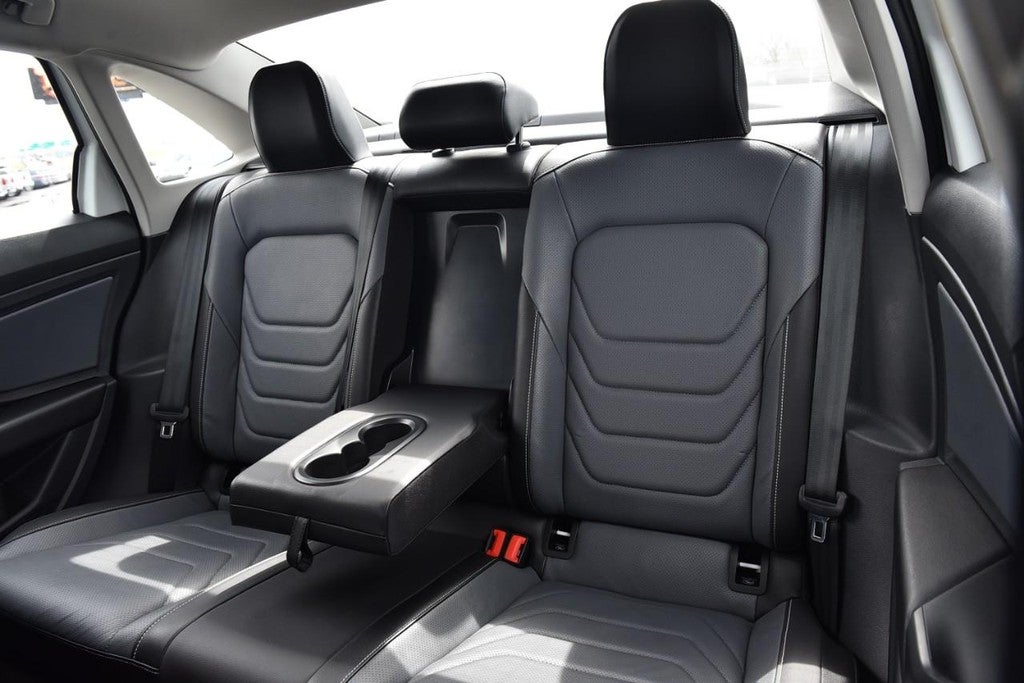 2025 Volkswagen Jetta SEL Auto