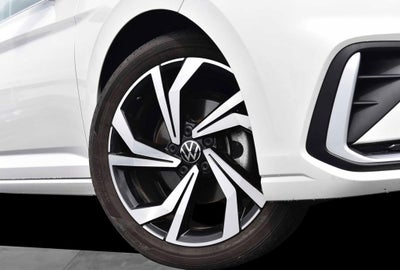 2025 Volkswagen Jetta SEL Auto