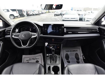 2025 Volkswagen Jetta SEL Auto