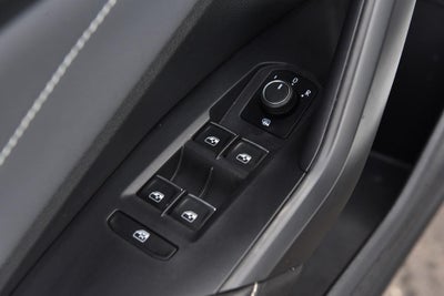 2025 Volkswagen Jetta SEL Auto