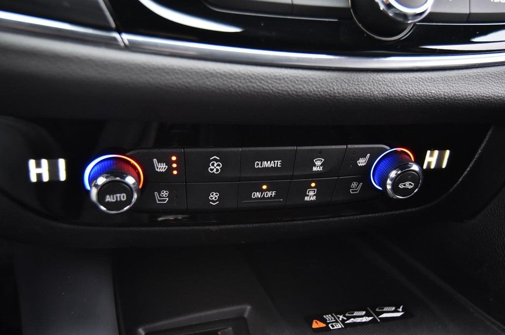 2024 Buick Enclave FWD 4dr Premium