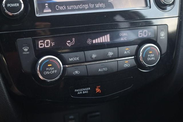 2016 Nissan Rogue SL AWD Premium Package