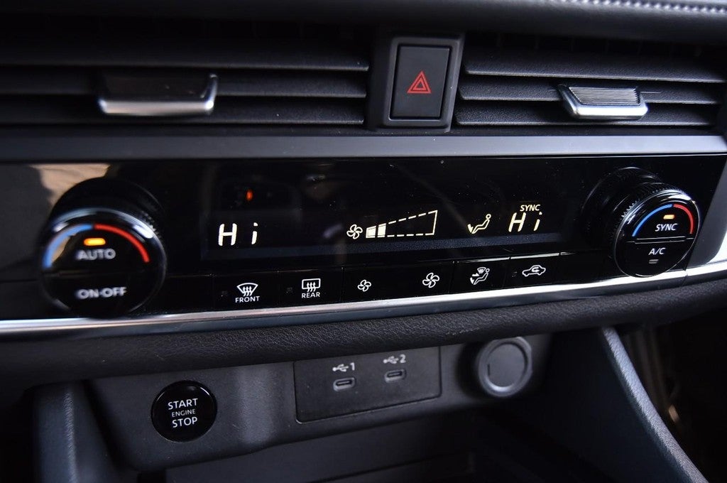 2024 Nissan Rogue AWD SV