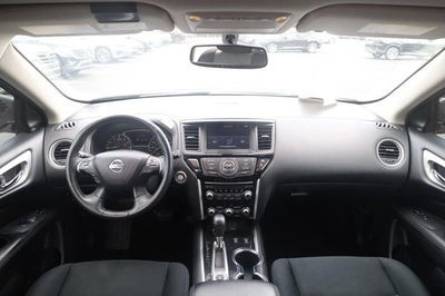 2019 Nissan Pathfinder SV