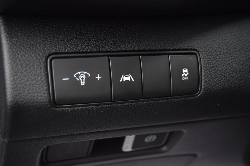 2022 Hyundai Santa Fe SE FWD