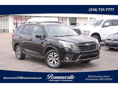 2022 Subaru Forester Premium CVT
