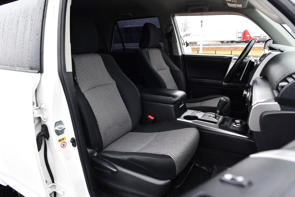 2016 Toyota 4Runner 4WD 4dr V6 SR5 (Natl)