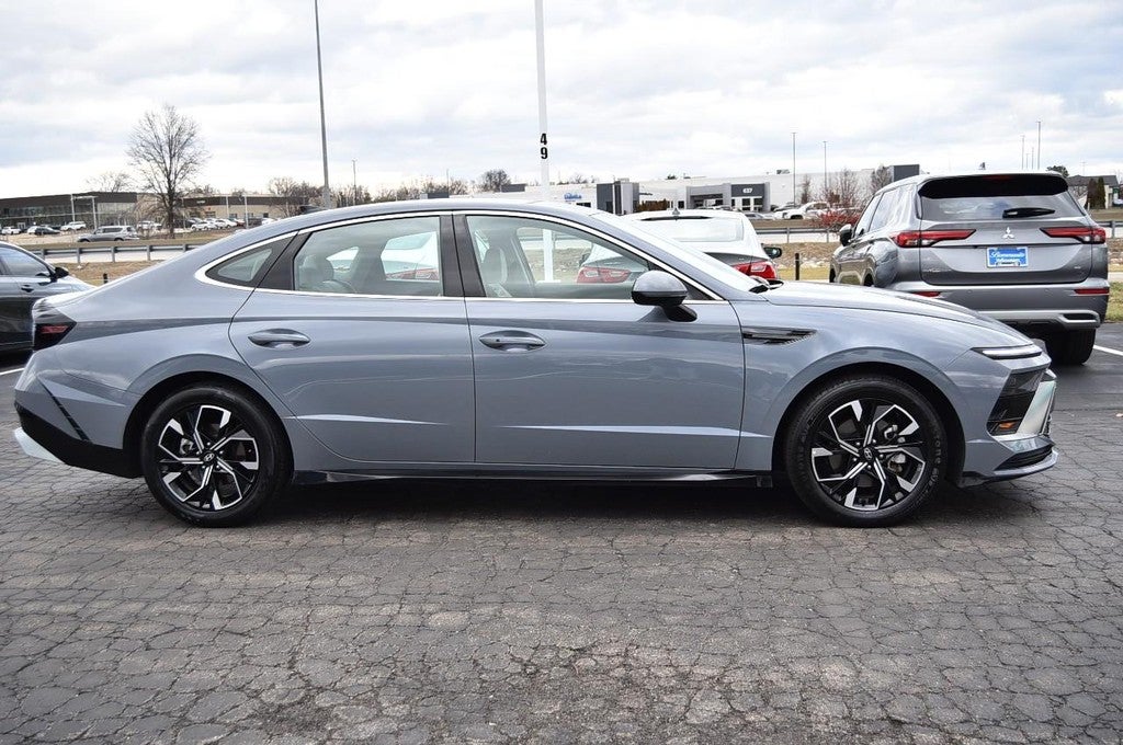 2025 Hyundai Sonata SEL FWD