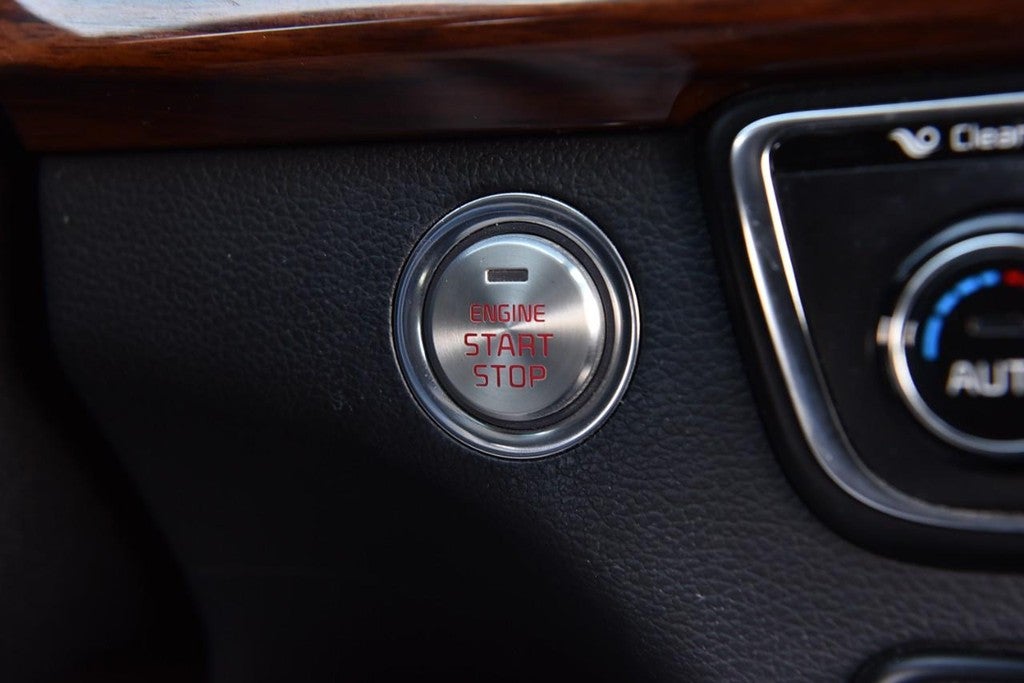 2019 Kia Cadenza Technology Sedan