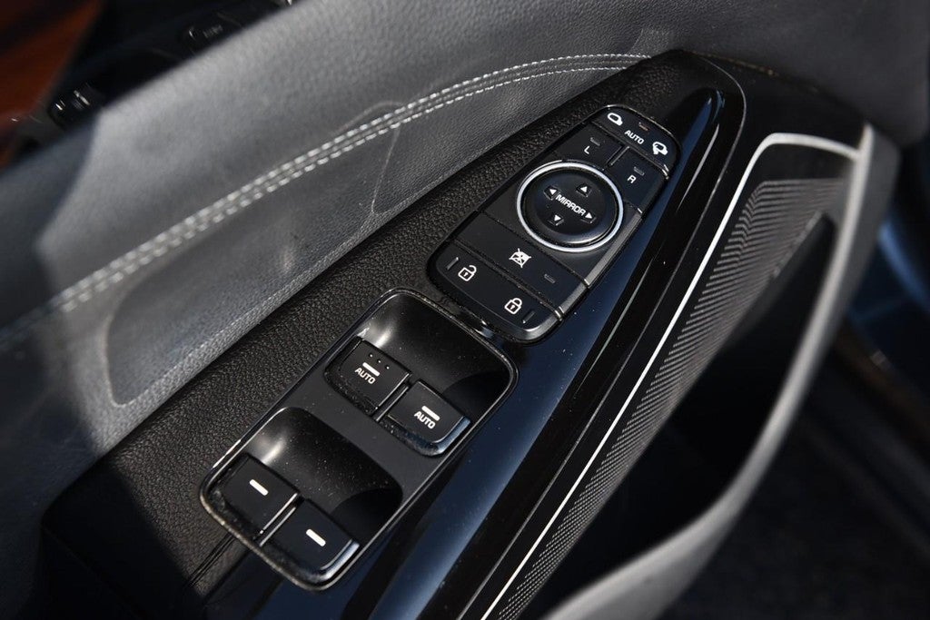 2019 Kia Cadenza Technology Sedan